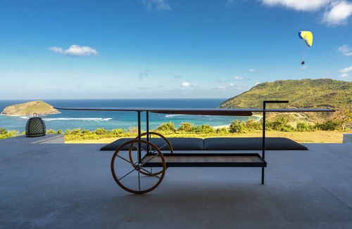Central Lombok Villa | Superb NEW 4-bedroom villa in Sth Lombok with Stunning Views, STARLINK WiFi & AC
