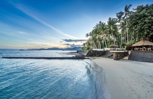 Candi Dasa Apartment | Superior Oceanview Group Stay – 2 Levels, Separate Entrances