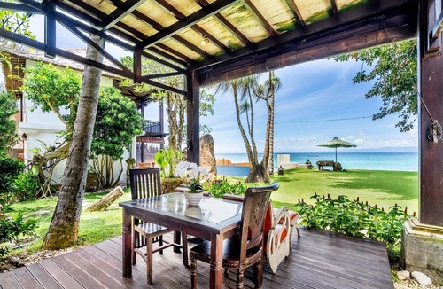 Candi Dasa Apartment | Superior Oceanview Group Stay – 2 Levels, Separate Entrances