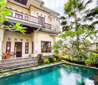 Penatih Villa | Swikara White House