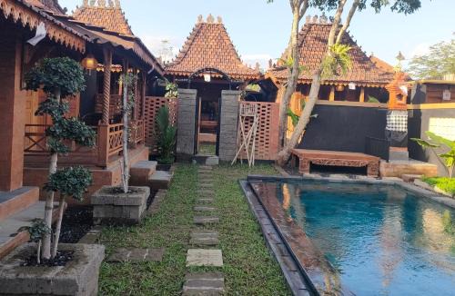 Denpasar Utara Cabin | Taruchi 2 Bedrooms with pool