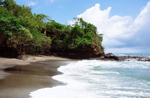 Suraberata Villa | The Cove Bali - On the Beach - Private Chef, Swimming Pool, Tennis Court