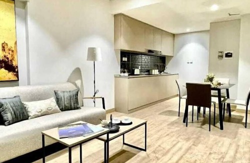 Semanggi Hotel | The Day Residence