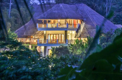 Melayang Villa | The Manipura Luxury Estate and Spa Up to 18 person, fully serviced