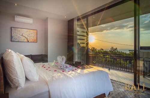 Kaliasem House | THE most luxury 5BR villa in Lovina! Stunning Outlook!