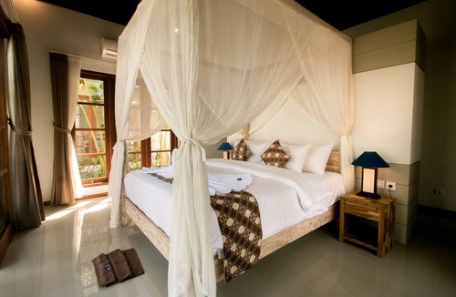 Klungkung Bed & Breakfast | The Secret Spot Villas