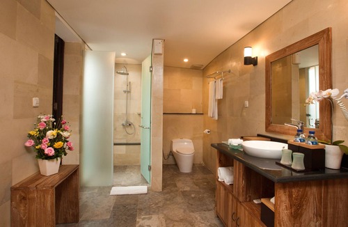 Semarapura House | The ultimate luxury retreat for the adventure-seekers.