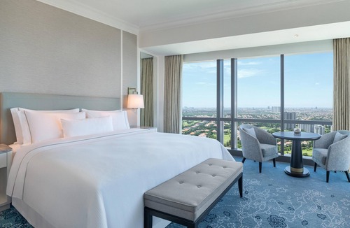 Surabaya Hotel | The Westin Surabaya