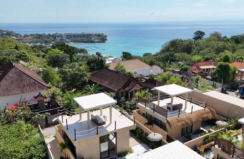 Mushroom Bay Villa | Thula Lembongan Villa 3