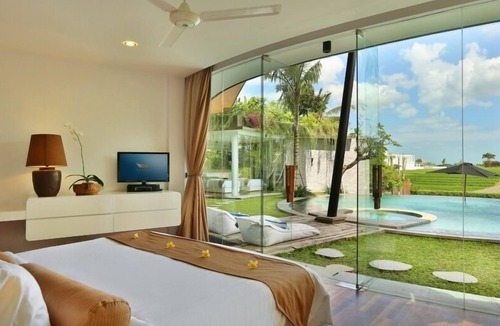 Babakan Villa | Toraja, Luxury 3 Bedroom Villa, Feature Garden, Canggu