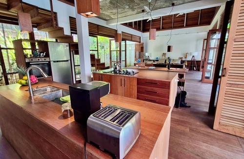 Penestanan Villa | Tropical 3-bedroom villa in fabulous Penestanan walking distance to Ubud centre.
