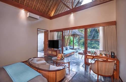 Kenderan Villa | UB1009-1 Bedroom Royal River View Villa in Ubud
