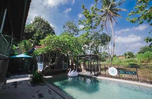 Ngaglik Villa | Ubu Villa Donolayan - 4 Bedrooms Villa in Yogyakarta