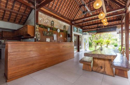 Padonan Hotel | Urbanview Asung 2 Guesthouse near Canggu