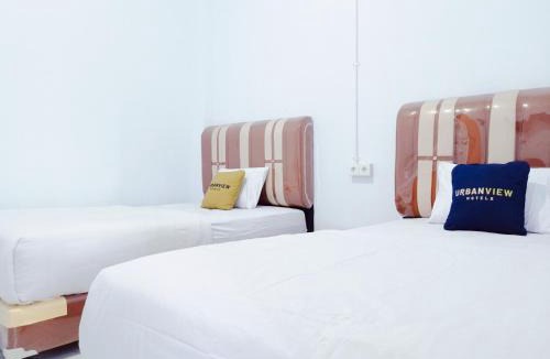 Bengkulu Hotel | Urbanview Hotel at Guest House Bukit Sion Bengkulu