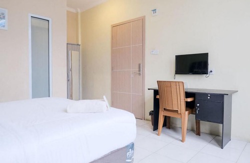 Jambi House | Urbanview Hotel Ta Ke Jelutung Puncak Jambi