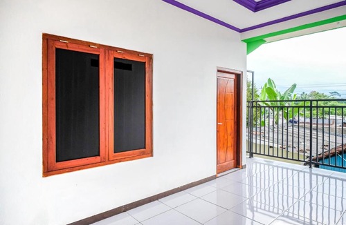 Salatiga Hotel | Urbanview Syariah Zidney 3 Salatiga by RedDoorz