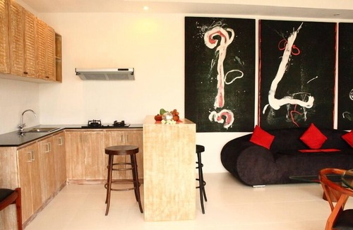 Batubelig Villa | Very Modern, Beachside 2BR Villa, Batu Belig - 4Min Walk To The Beach! W/Pool!