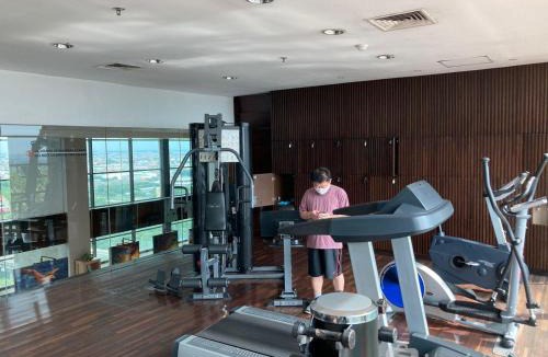 Surabaya Apartment | Vibrant Luxurious 2BR Apartment at Aryaduta Residence Connected to Cito Mall By Travelio