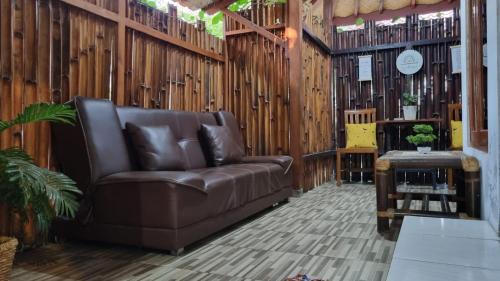 Pogung Lor Villa | Vila Mas Banana Leaf Vila