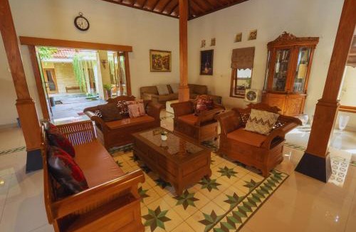 Klaten Villa | Vila Pribadi dekat Prambanan-Griya Bayan Kraguman