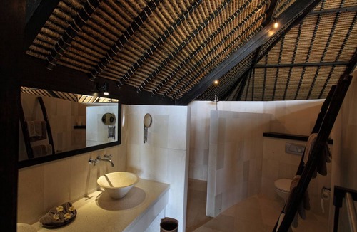 Banjartegehe Villa | Villa Baruna - Bali Beach Villa with sea view and free WIFI