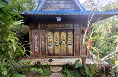 Tampaksiring Villa | Villa Batari - Artsy Joglo - Private Swimming Pool