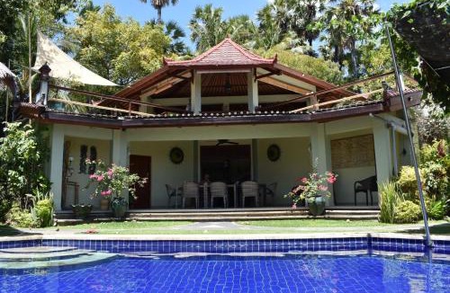 Sambirenteng Bed & Breakfast | Villa Cantik Sambirenteng