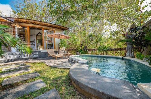 Uluwatu Villa | Villa Capung Padang Padang