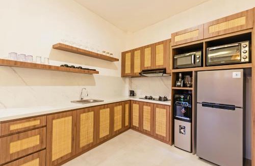 Tibubeneng Villa | Villa Celestial Brand New Enchanting 2 BR with Aircon Living Canggu