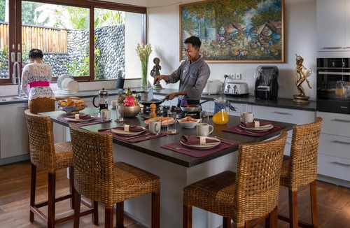 Ubud Villa | Villa Crystal Castle | 7BR Wellness w/Yoga Shala, Ubud
