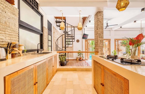 Tibubeneng Villa | Villa Inka - 6BDR with private Pool & Garden