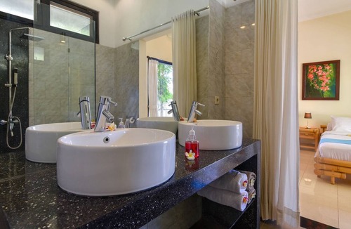 Banjartegehe Villa | Villa Lovina Beach 1 - Luxury Beachfront Villa In North Bali