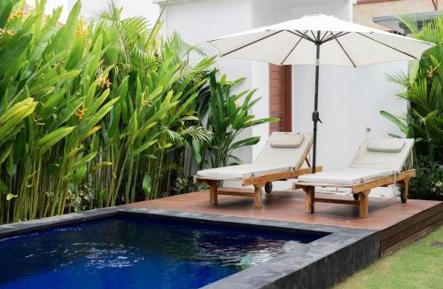 Batu Bolong Villa | Villa Lumari