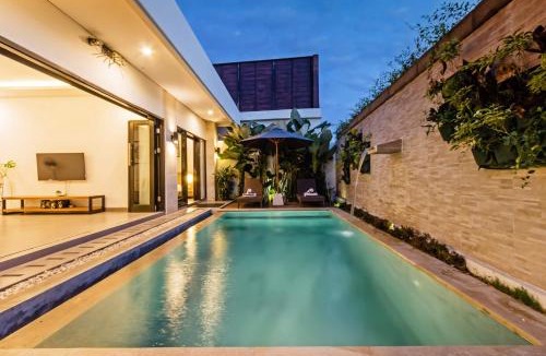 Tibubeneng Villa | Villa Paddies - Charming 2 BR Canggu with Aircon Living High Speed Wi-Fi
