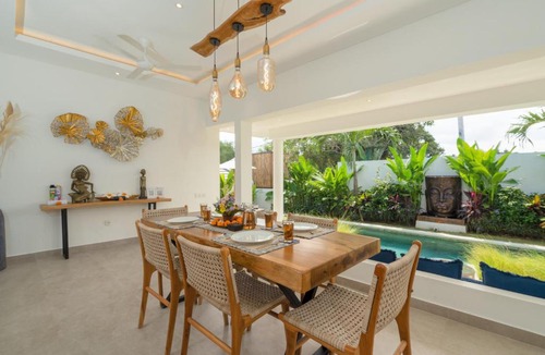 Beraban Villa | Villa Palikua - Luxury 2BR in Nyanyi Beach next to Luna Beach Club