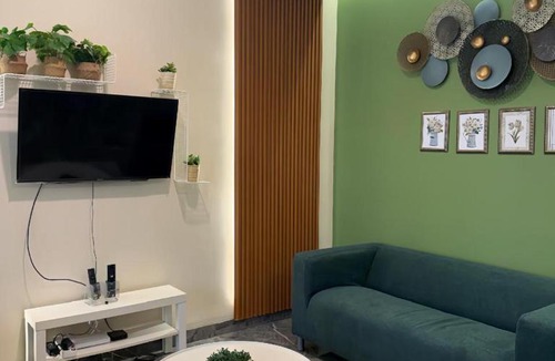 Serpong Villa | Villa Palm Springs by REQhome