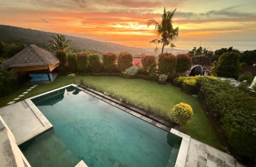 Kayu Putih Villa | Villa Putih