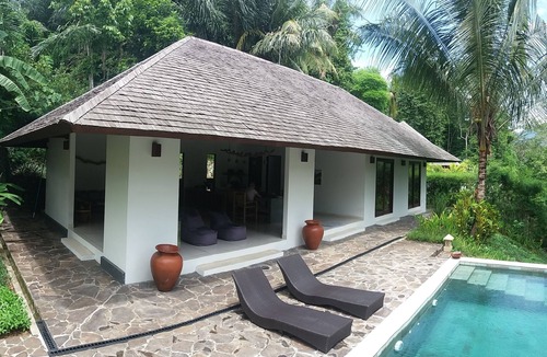 Batu Layar Villa | Villa Rubi