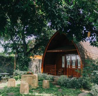 Kayu Putih Villa | Villa Rumah Kayu Lovina