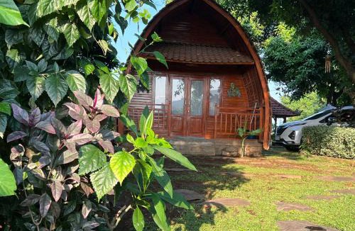 Kayu Putih Villa | Villa Rumah Kayu Lovina