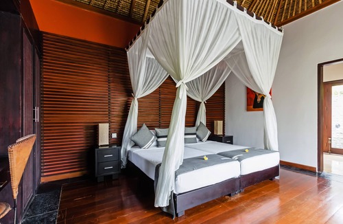 Candi Dasa Villa | Villa Sasoon 3, 100 mt to Beach
