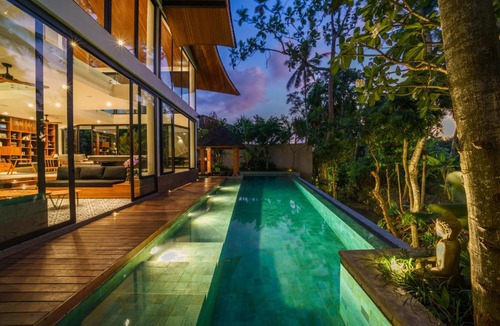 Tumbak Bayuh Villa | Villa Satiya - Unique and stylish 4-bdr pool villa in Pererenan!