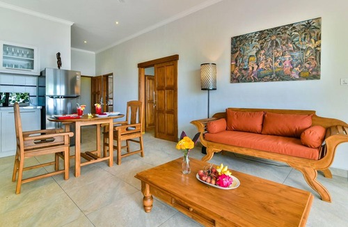 Lovina Villa | Villa Spice House Inn Upstair