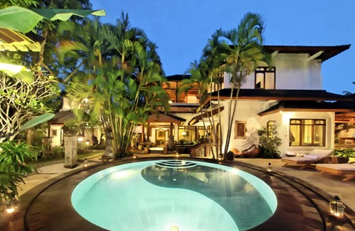 Legian City-Centre Villa | Villa TIRTA, a sparkling Jewel in Kuta-Legian