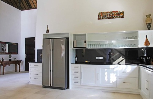 Dencarik Villa | Villa Tri Murti, Lovina beach villa with private swimming pool at - up to 10 people