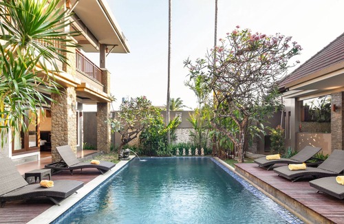 Sunset Road Villa | VILLA WIN'S 4BR SEMINYAK