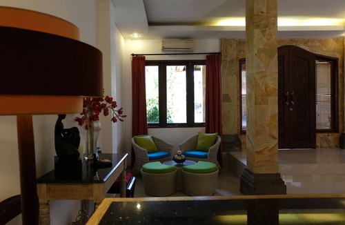 Jimbaran Bay Villa | VILLA WITH SWIMMING POOL NEAR JIMBARAN BEACH