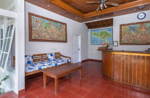Laksmana Resort | Walking distance to the beach, room for 2 persons Dx