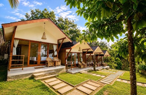 Bayan Hotel | Waroeng Senaru